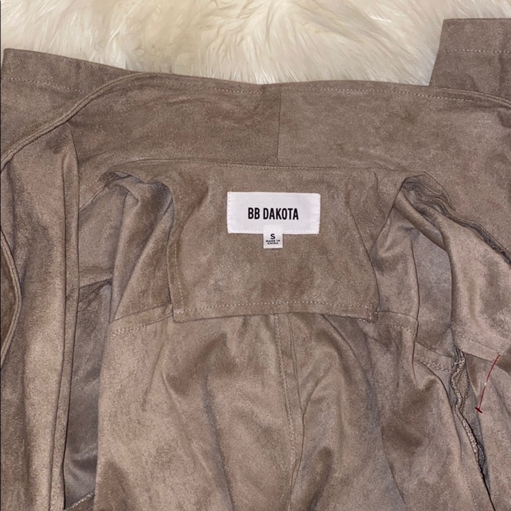 BB Dakota Wade Faux Suede Drape Jacket in Toffee S - Picture 7 of 8